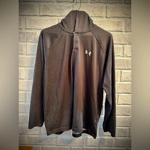 Under Armour L hooded, long sleeve shirt charcoal gray